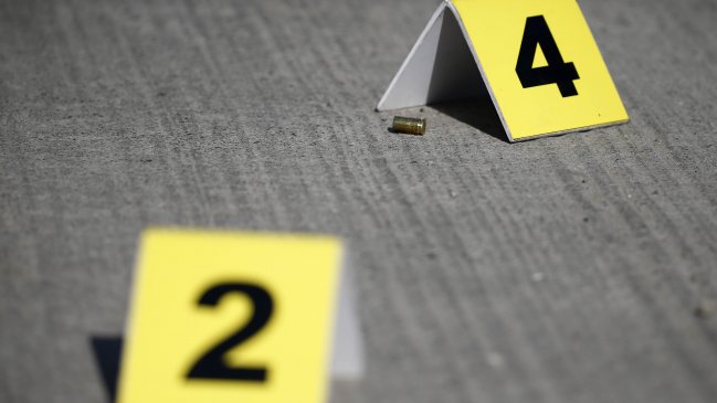 Joven murió baleado en departamento: Su madre dice que el asesino huyó por la ventana