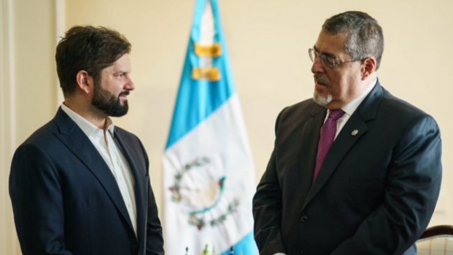   Guatemala: Boric viaja de vuelta a Chile tras retraso de investidura de Arévalo 