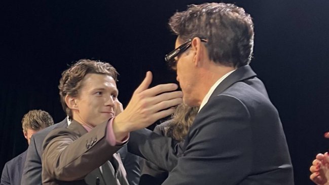 Tom Holland y Robert Downey Jr. se reencuentran en ceremonia de premios