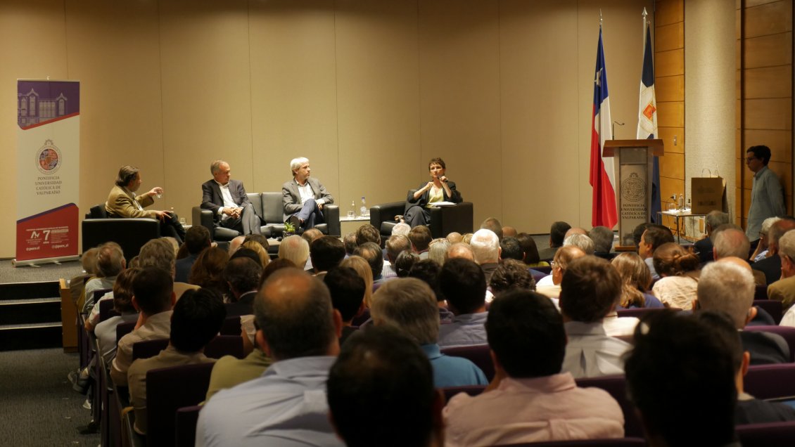 Ignacio Walker presentó libro sobre el 18 de octubre: Hubo cosas muy profundas