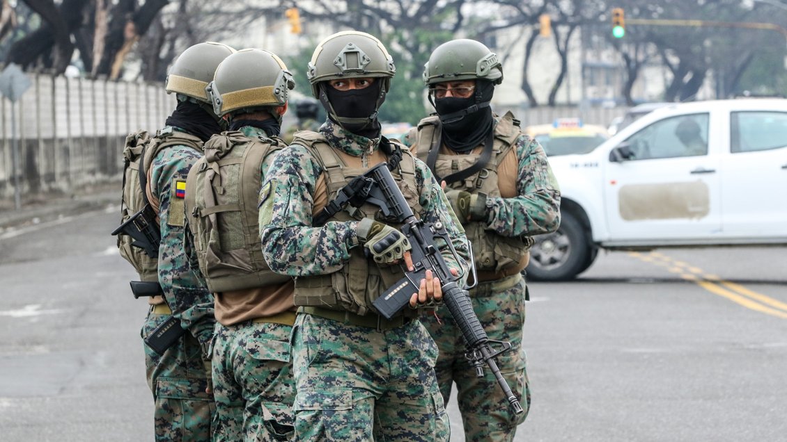 Gobierno ecuatoriano afirma que muertes violentas bajaron de 28 a seis diarias