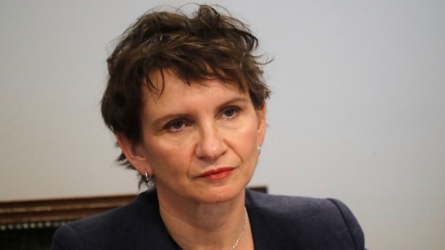 Gobierno respalda a Tohá tras convertirse en la ministra peor evaluada