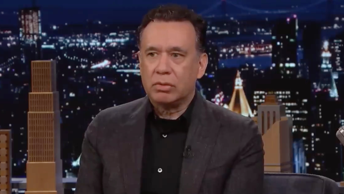 Viralizan imitación del comediante Fred Armisen hablando como chileno