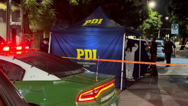 Investigan homicidio en plena vía pública en el Barrio Balmaceda
