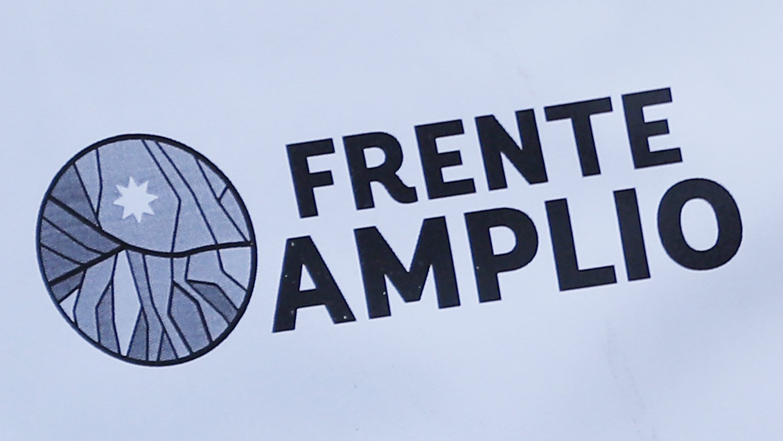 Partidos anuncian plebiscito para definir fusión del Frente Amplio