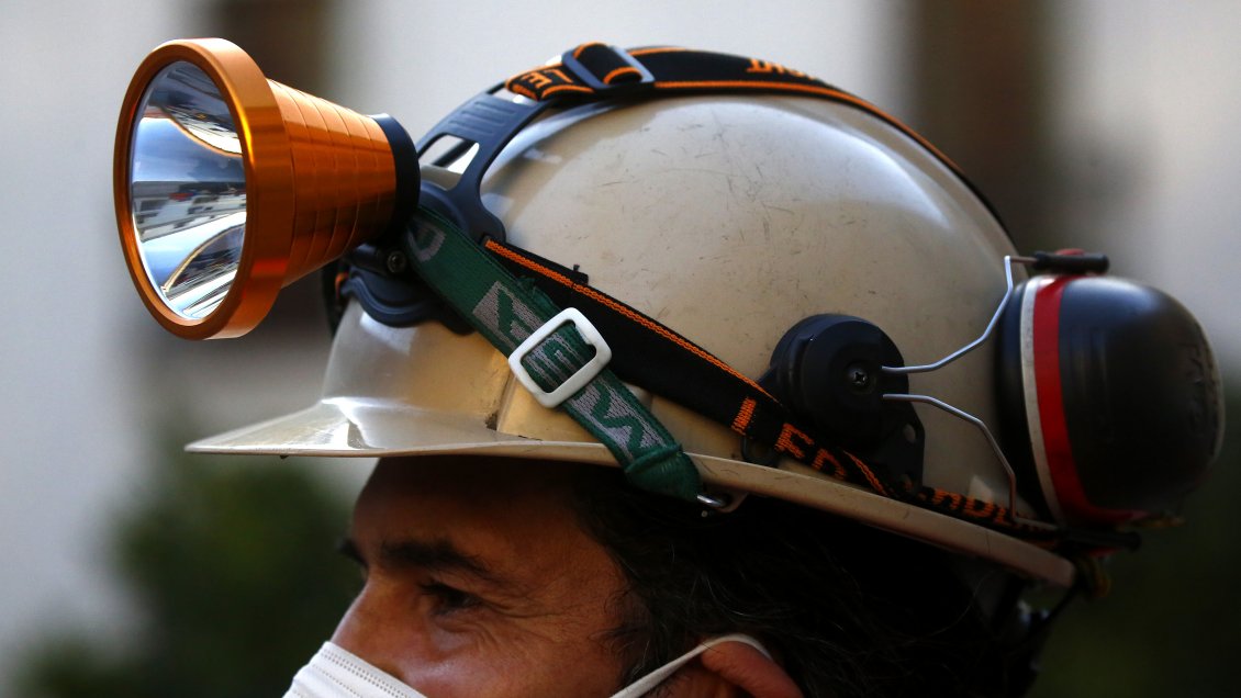 Producción industrial en Chile bajó en diciembre tras cinco meses al alza