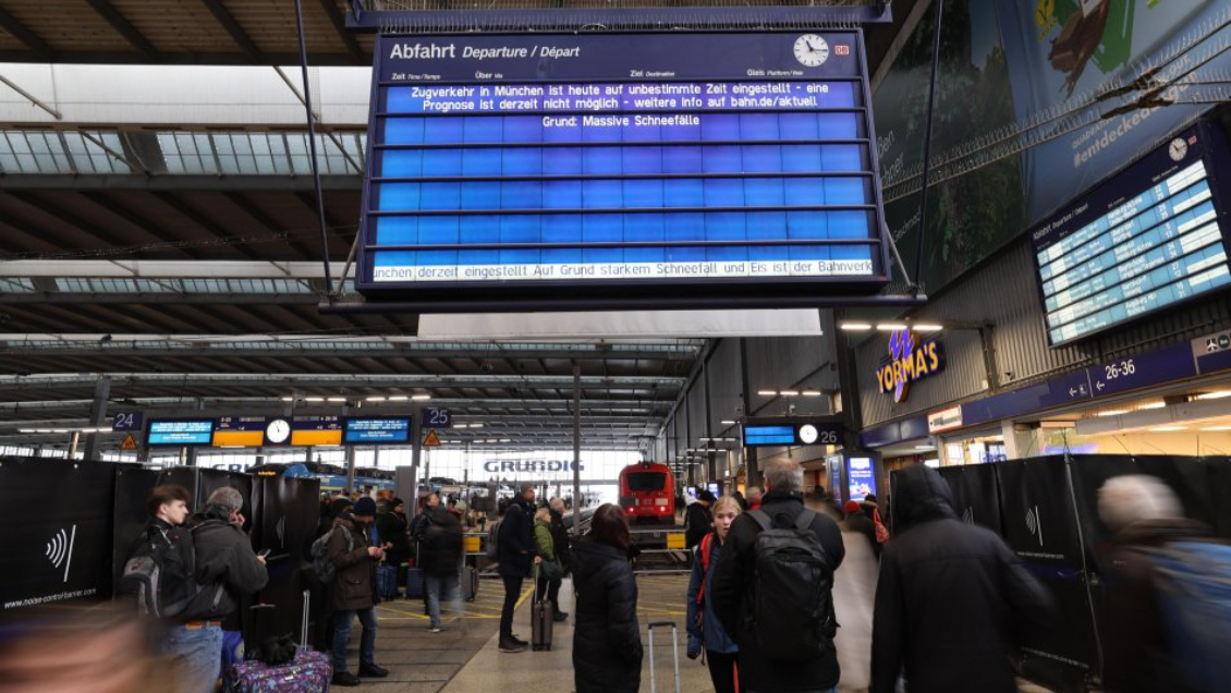 Más de 1.100 vuelos y casi 200.000 pasajeros afectados por huelga en aeropuertos alemanes
