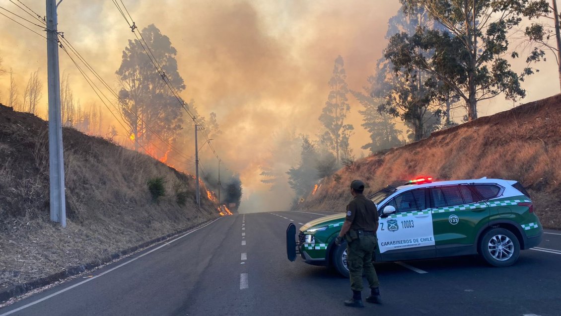 Galvarino se mantiene en alerta roja por incendio forestal
