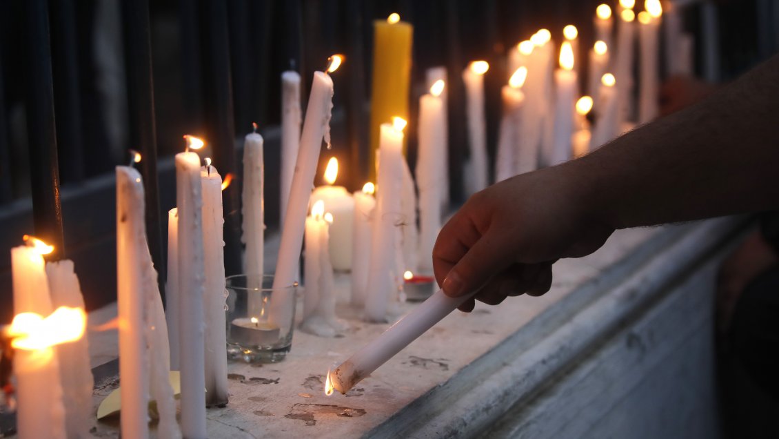 Conmoción y tristeza: Las voces de los ciudadanos que despiden a Piñera