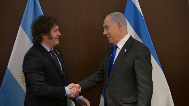  Milei visita Israel y promete trasladar embajada argentina a Jerusalén  