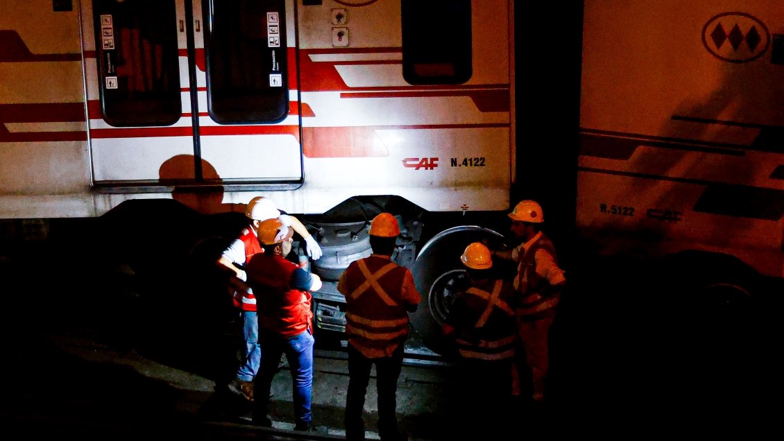 Metro con servicio parcial en la Línea 1 por descarrilamiento de tren