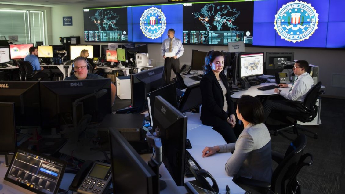 FBI busca a agente iraní sospechoso de contratar sicarios para matar a funcionarios de EEUU