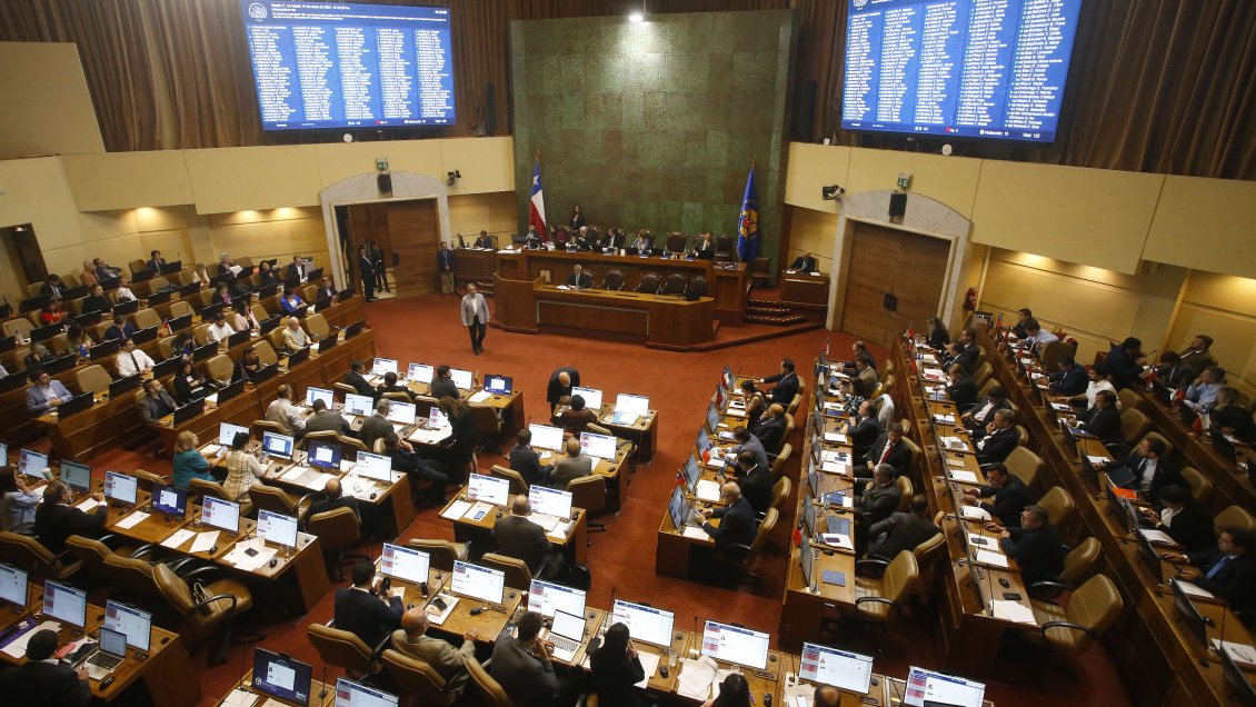 Presidencia de la Cámara en duda: PDG amenaza pactar con la derecha