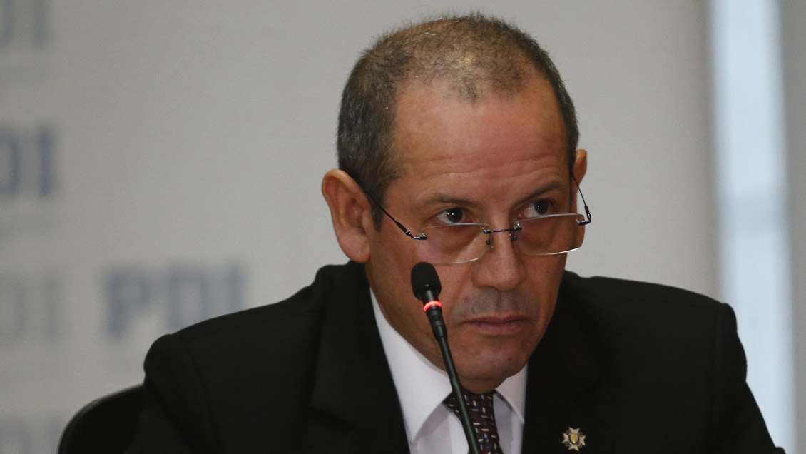 Cronología de una caída: El caso que en un día le costó el cargo al jefe de la PDI