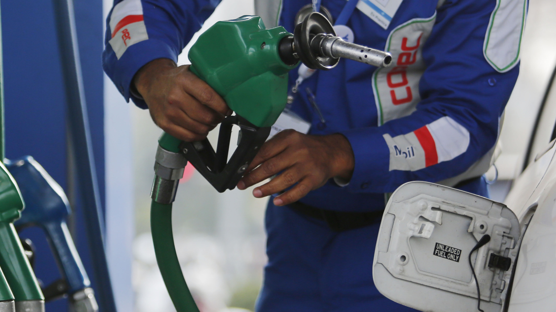 No dan tregua: Bencinas subirán otros 31 pesos este jueves