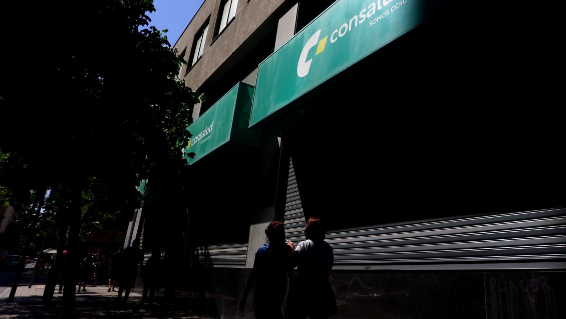 Comisión de Salud evalúa acciones para apurar ley corta de isapres