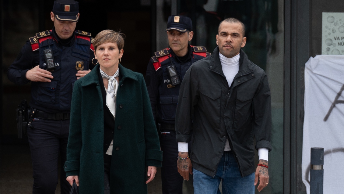 El insólito regalo que recibió Dani Alves al salir de la cárcel