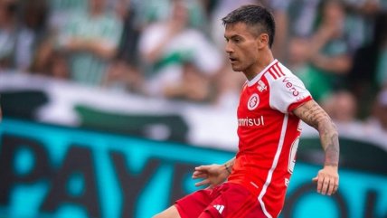   Charles Aránguiz metió una precisa asistencia en eliminación de Inter de Porto Alegre 