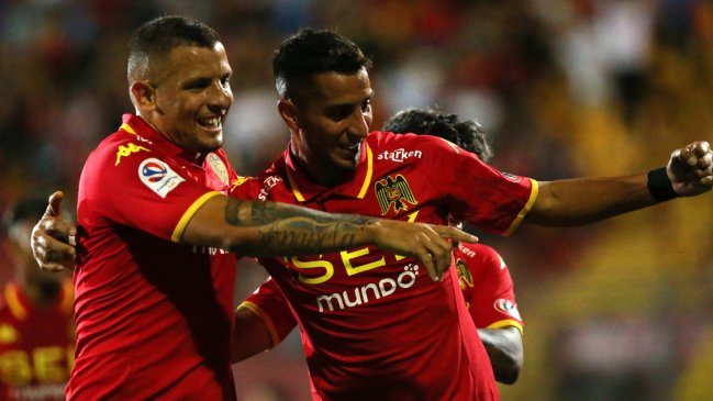 Unión Española venció en guerra de goles a Ñublense en Santa Laura