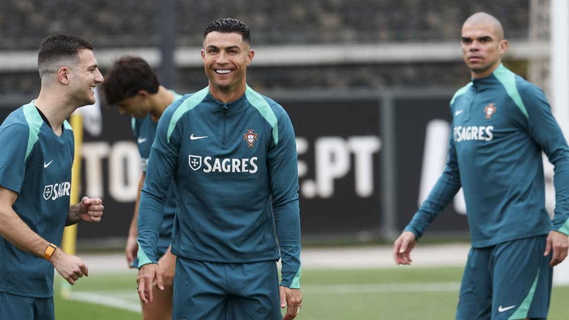 Hotel subastará cama en que durmió Cristiano Ronaldo