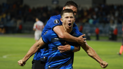   Cris Martínez fue el héroe de Huachipato con el gol de la igualdad ante Estudiantes 