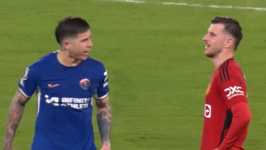 [VIDEO] El tenso cruce entre Enzo Fernández y Mount tras el triunfo de Chelsea