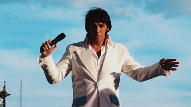 Tributo a Elvis Presley posterga gira: supo de la muerte de su esposa en Chile