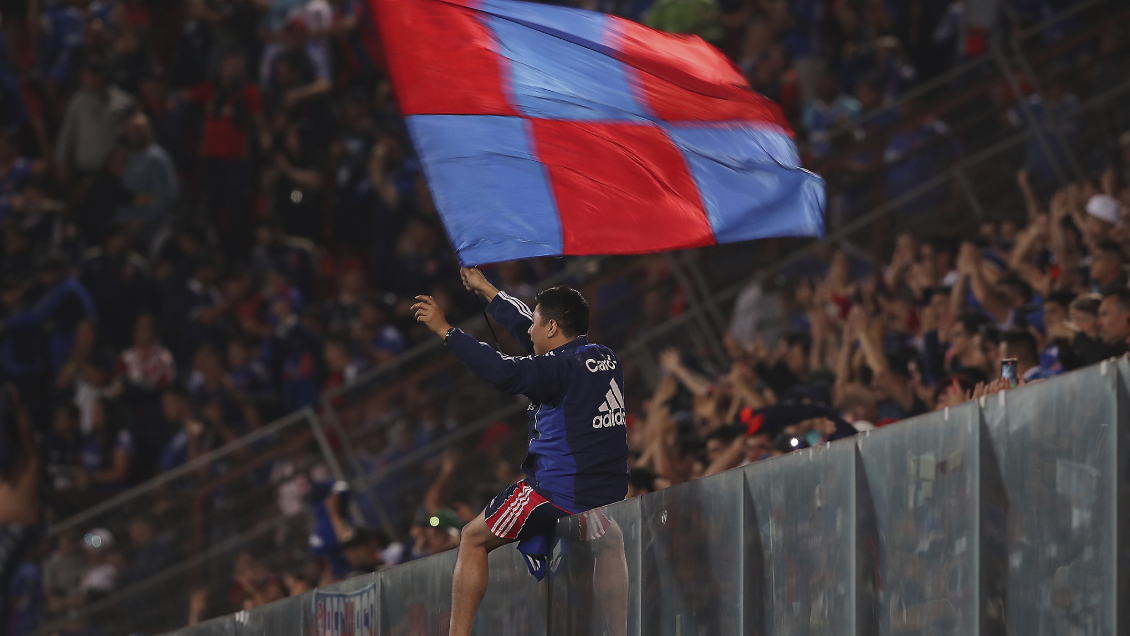 Tribunal citó a U. de Chile por mal comportamiento de sus hinchas en Santa Laura
