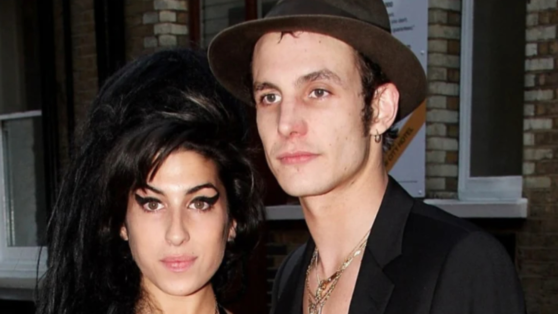 Exesposo de Amy Winehouse, Blake Fielder-Civil, se arrepiente de haberla inducido a las drogas