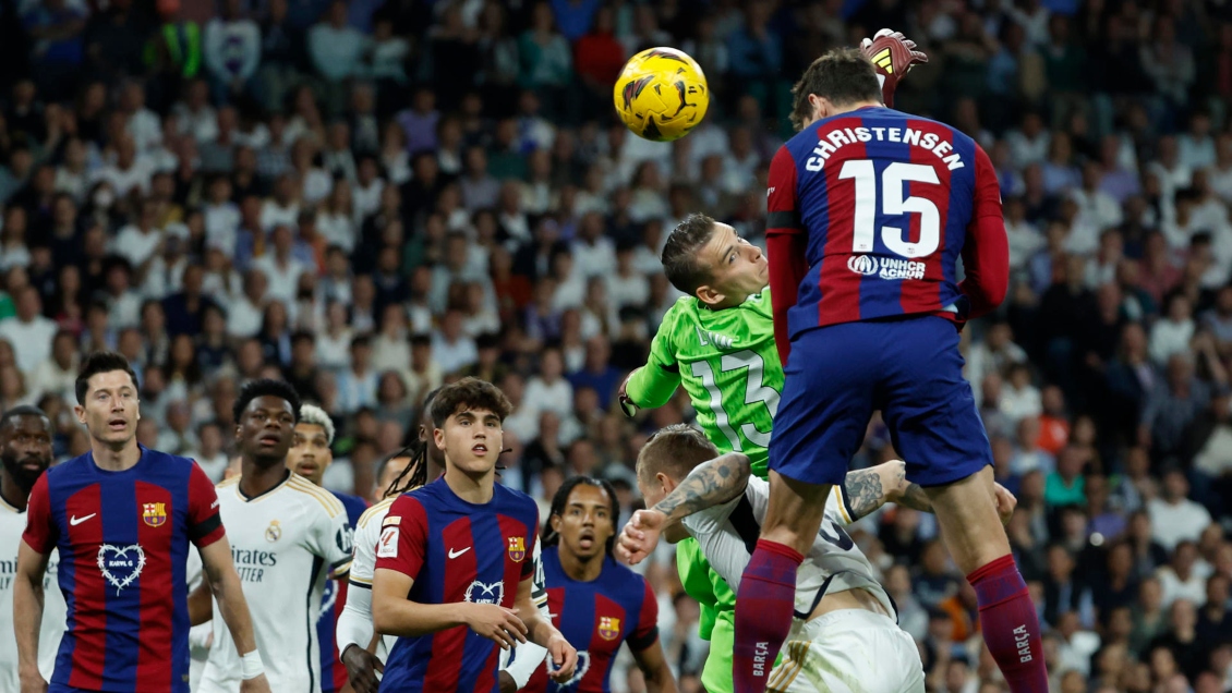 Real Madrid y FC Barcelona juegan el clásico en la Liga de España