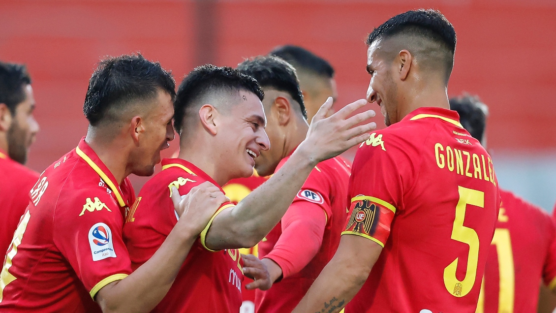 Unión Española goleó a Copiapó y se acercó a los líderes en el Campeonato Nacional