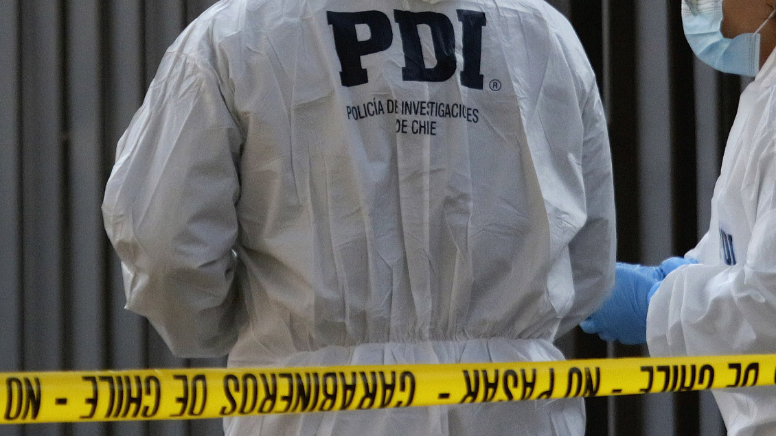 Investigan femicidio y suicidio en Valparaíso: Mujer fue asesinada frente a su hija