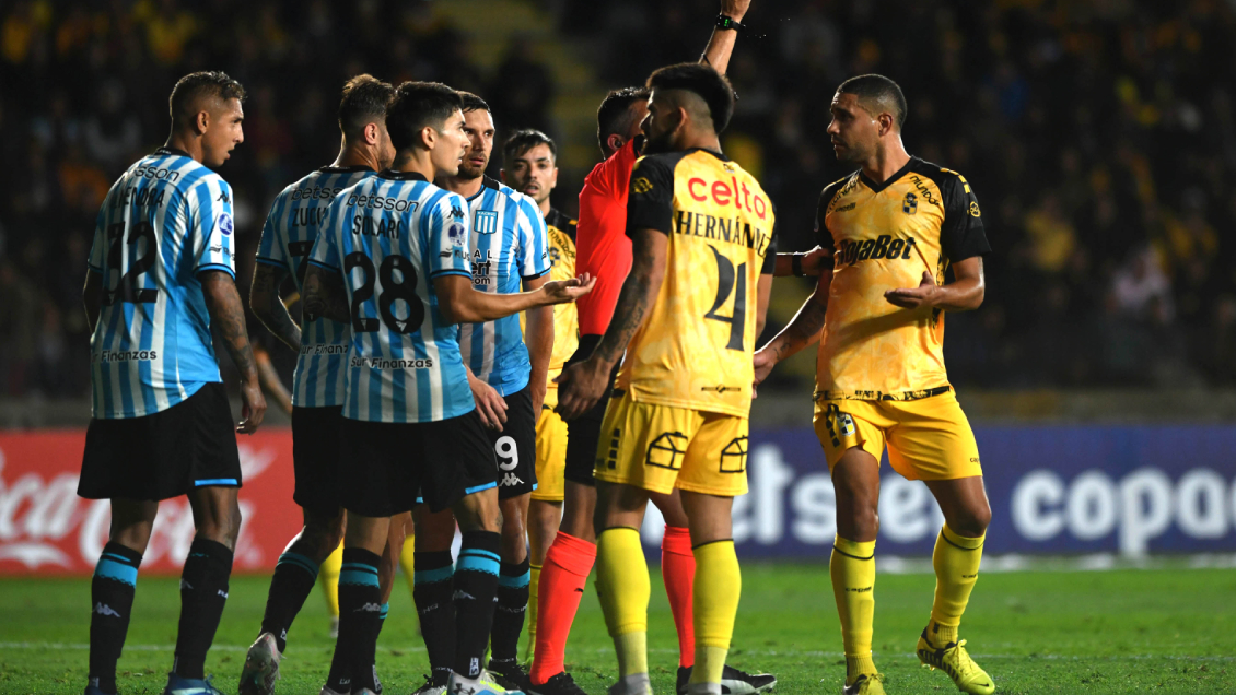 Coquimbo Unido cayó con polémica ante Racing en la Copa Sudamericana