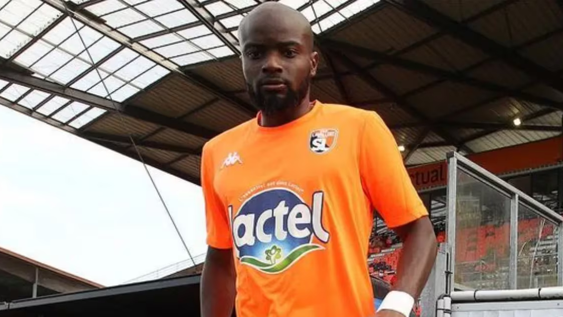 Jugador se retiró con 29 años y culpó a la vacunas del Covid-19 de sus lesiones