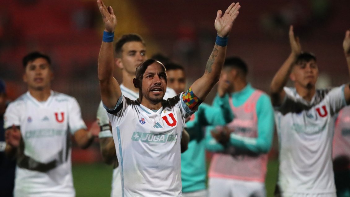 La U quiere afirmar el liderato en su visita al campeón Huachipato