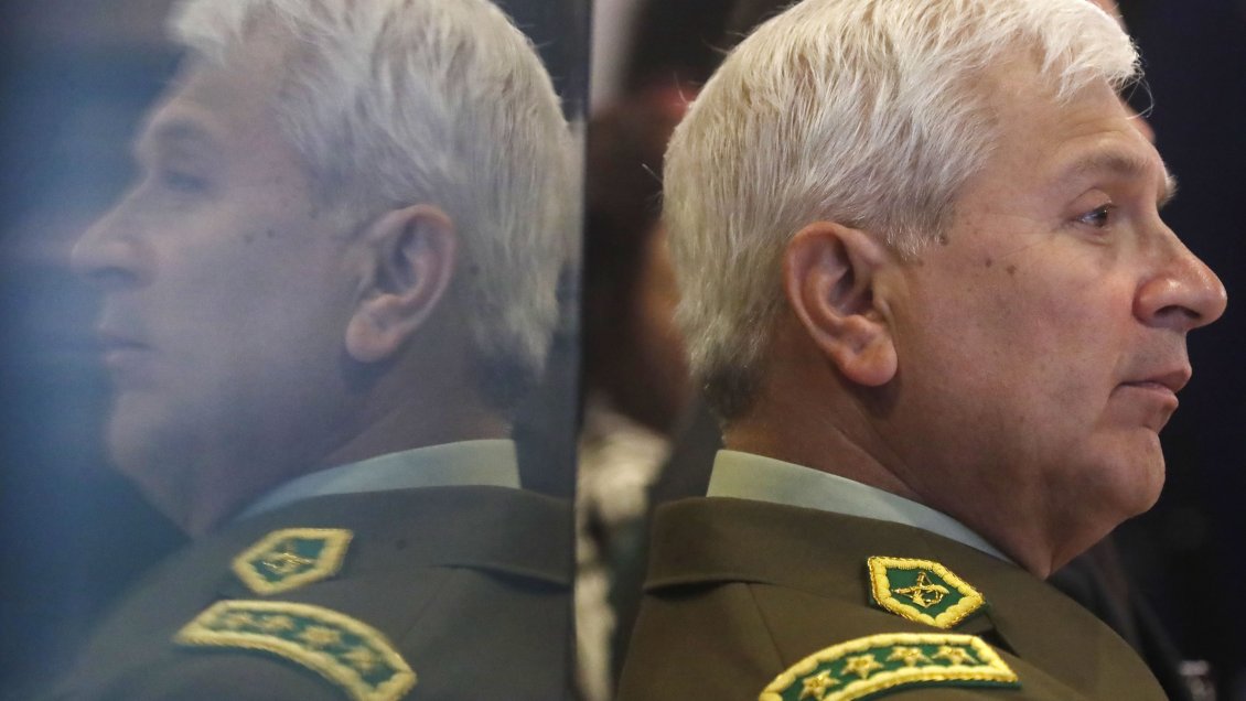 UDI pide que general Yáñez siga en el cargo tras crimen de carabineros en Cañete