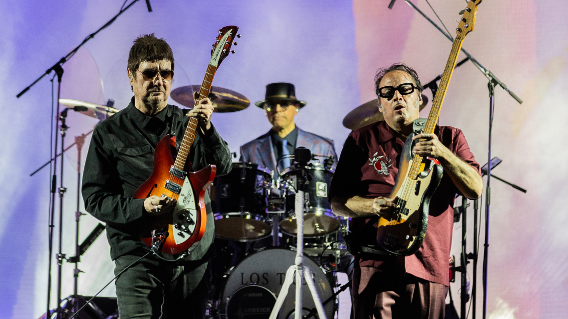 Fallas técnicas empañaron el regreso de Los Tres en Movistar Arena