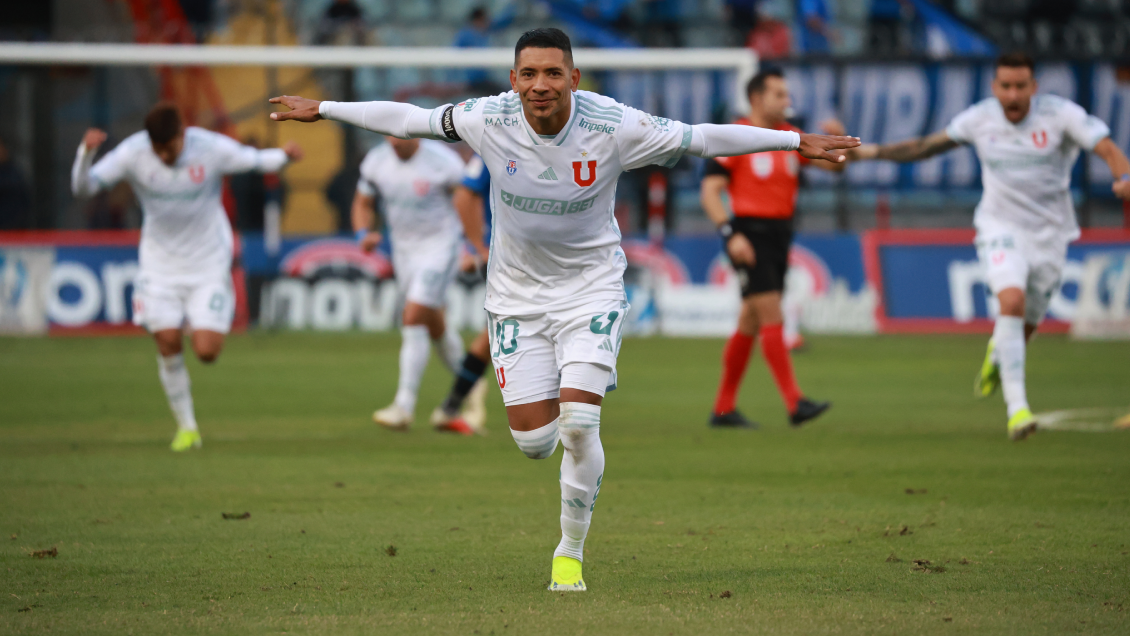 La U afirmó su liderato invicto al golear a Huachipato en historiado encuentro