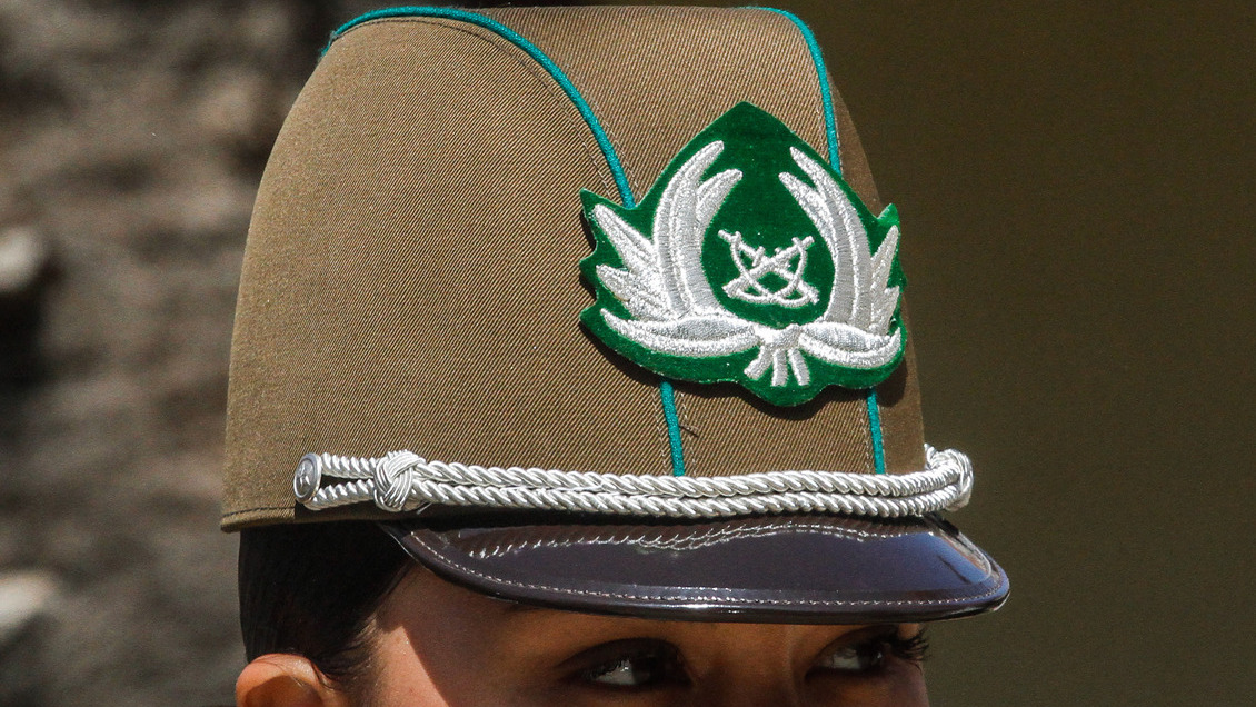 Mineduc entregó orientaciones a colegios para homenajear a Carabineros