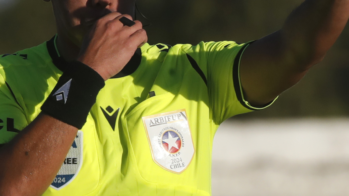 Arbitros chilenos dirigirán finales del fútbol boliviano