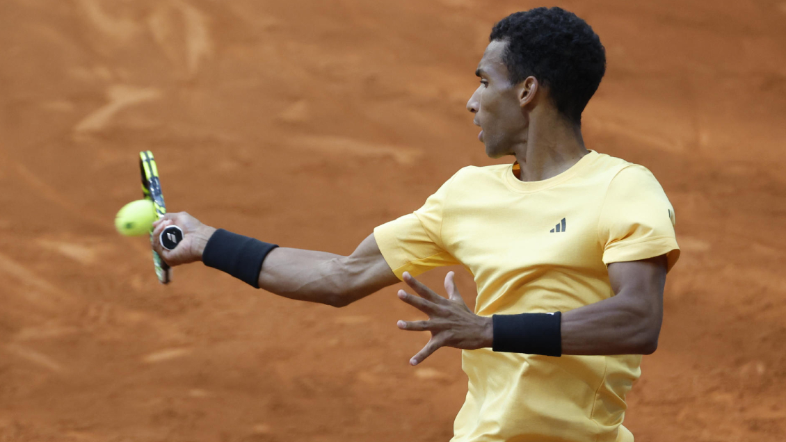 Auger-Aliassime volvió a cuartos de Madrid con victoria sobre Ruud