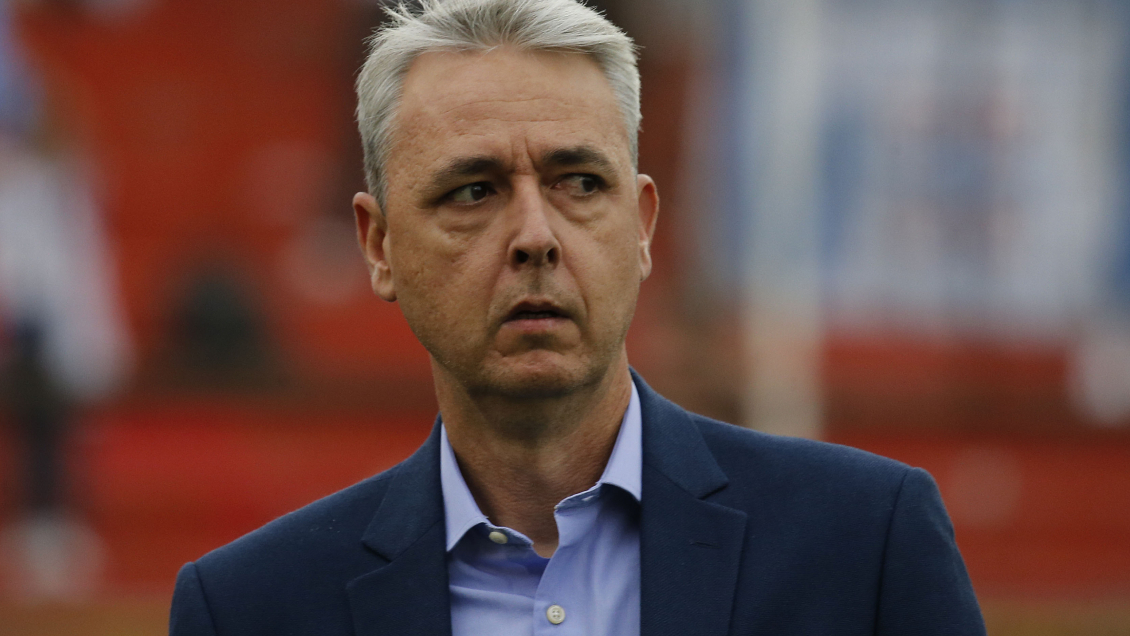 Tiago Nunes conoció castigo del Tribunal por uso de tablet en duelo ante Colo Colo