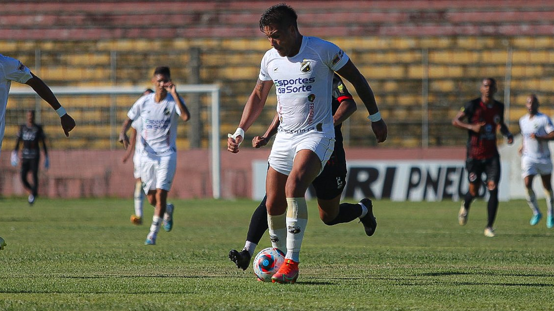 Javier Parraguez finalizó su paso por ABC de Brasil tras apenas cuatro meses