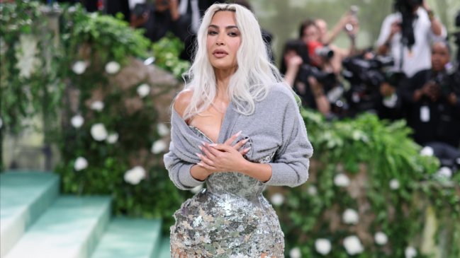   Kim Kardashian se llena de críticas por incómodo look en la MET Gala 