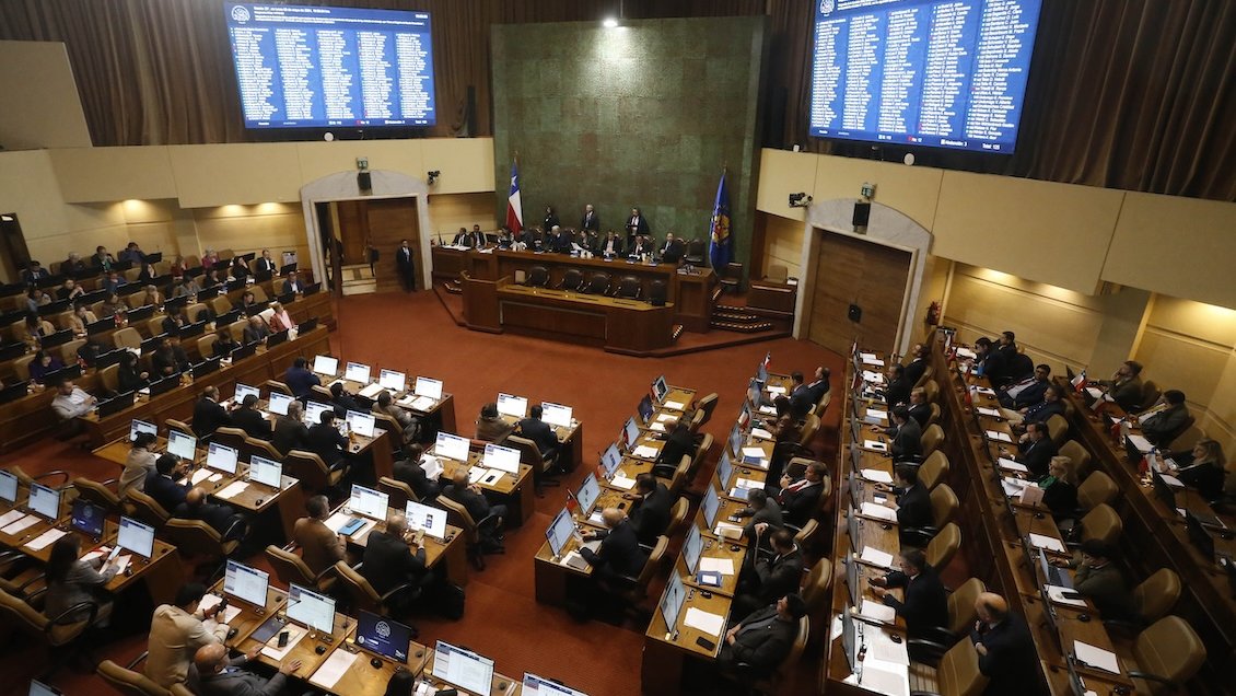 Parlamentarios critican falta de trabajo prelegislativo para el fast track económico