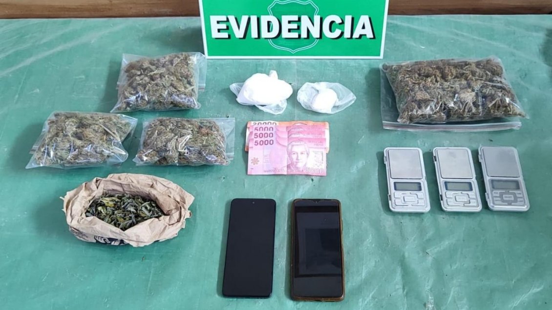 Carabineros dio por desbaratada una banda que traficaba droga a través de encomiendas