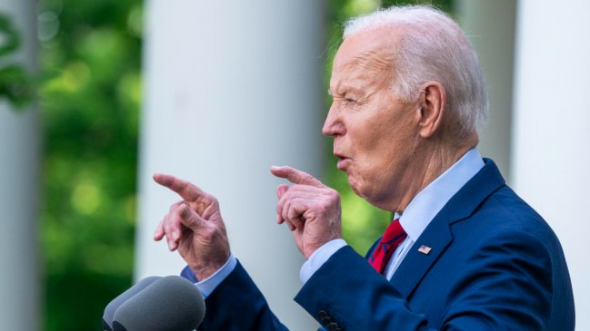 Biden cuadruplicó aranceles para vehículos eléctricos chinos