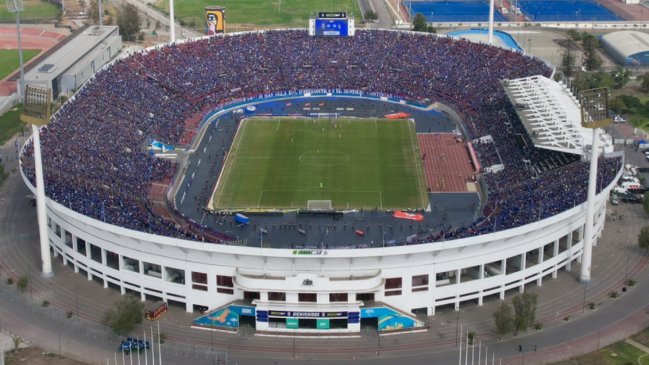 Clásico entre U. de Chile y U. Católica se jugará ante 45.000 espectadores en el Estadio Nacional