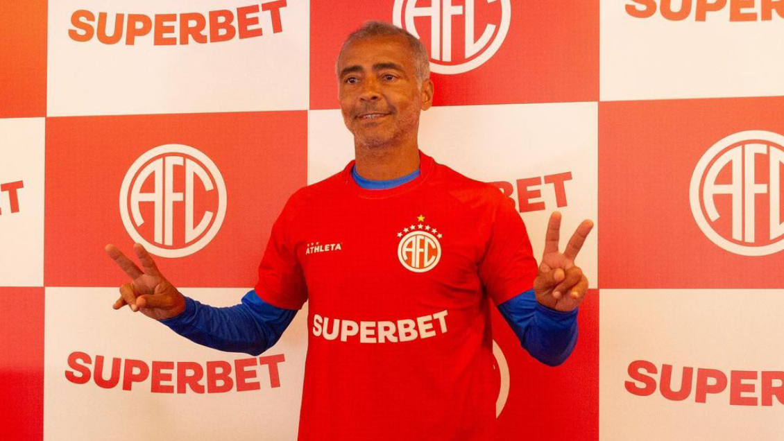 Romário anunció que volverá a jugar un partido de fútbol profesional este sábado