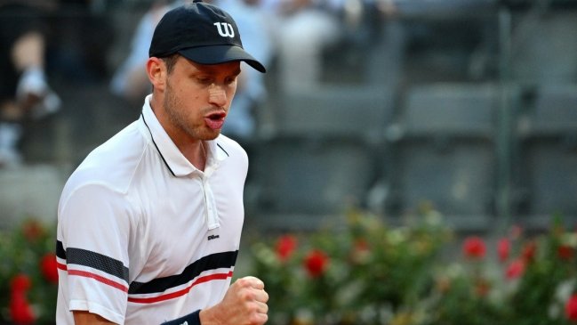 ¡El sueño sigue! Jarry consiguió triunfazo ante Tsitsipas y se sumó a Tabilo en semifinales de Roma
